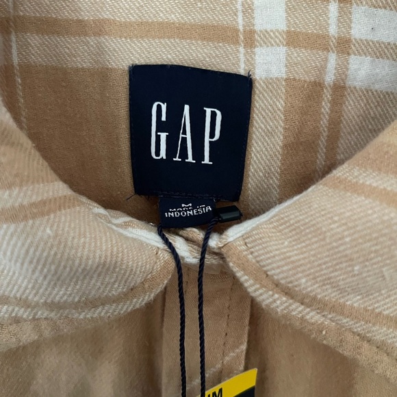 Gap Women's Soft Cotton Relaxed Fit Button Up Flannel Shirt Size Medium Plaid - Picture 4 of 5